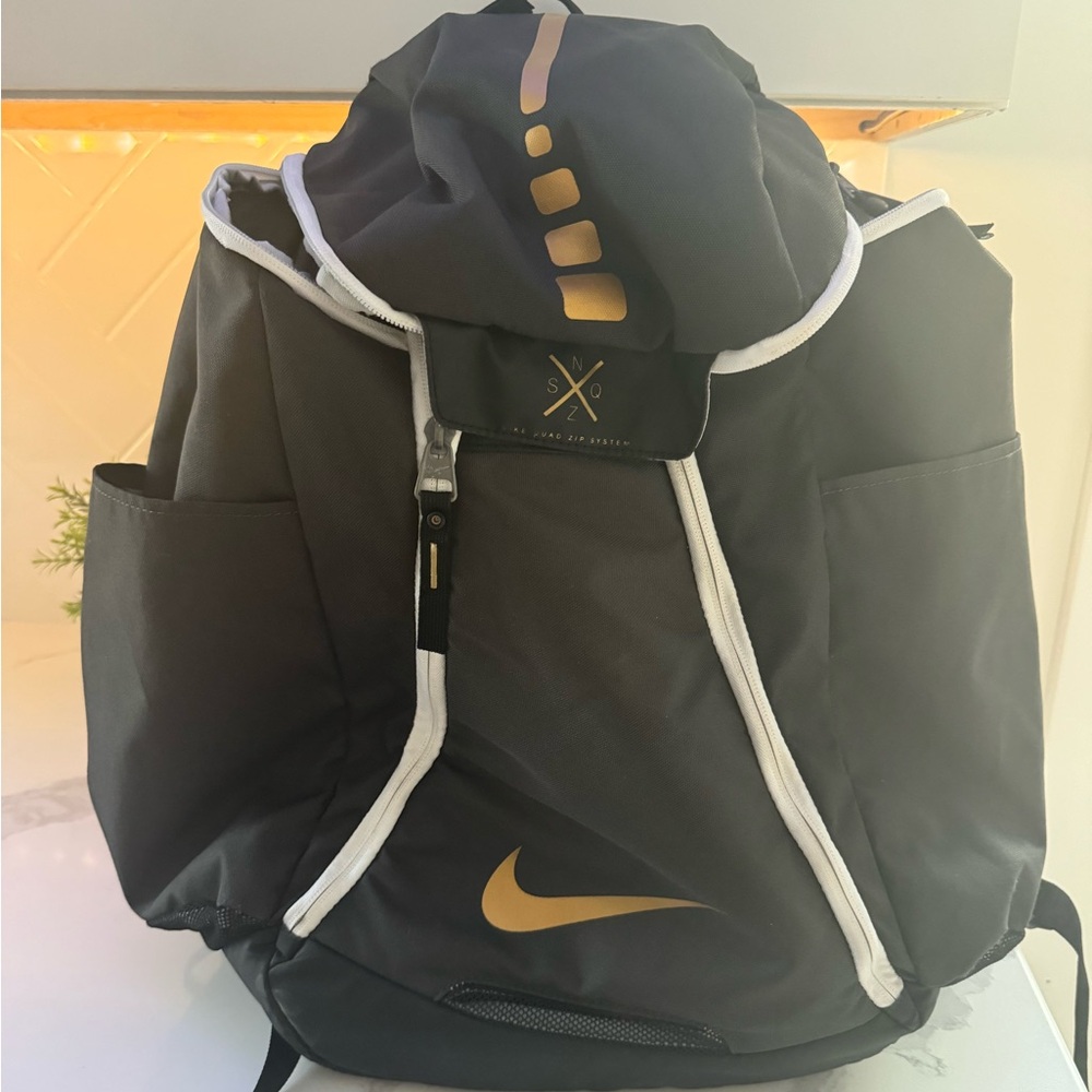 Nike basketball bag